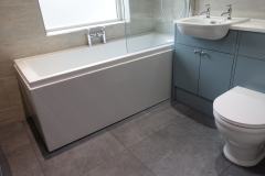 Bathroom-Supplied-and-Fitted-in-Rounds-Hill-Kenilworth-Double-Ended-Bath